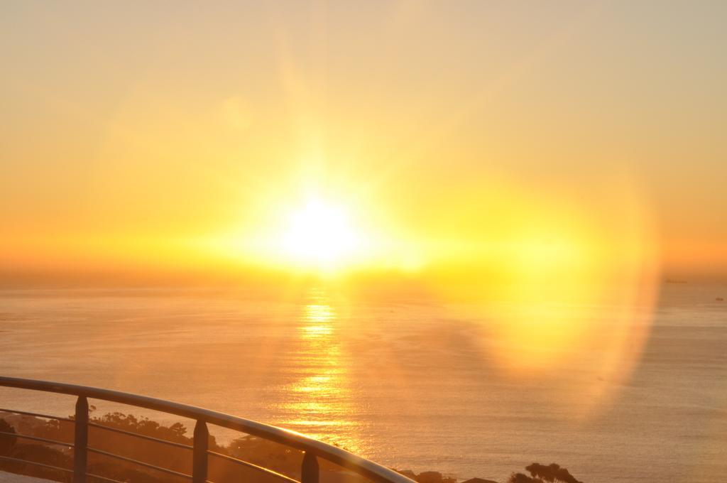 Bay Reflections Camps Bay Luxury Serviced Apartments เคปทาวน์ ห้อง รูปภาพ