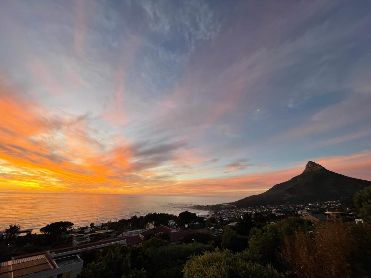 Bay Reflections Camps Bay Luxury Serviced Apartments เคปทาวน์ ภายนอก รูปภาพ