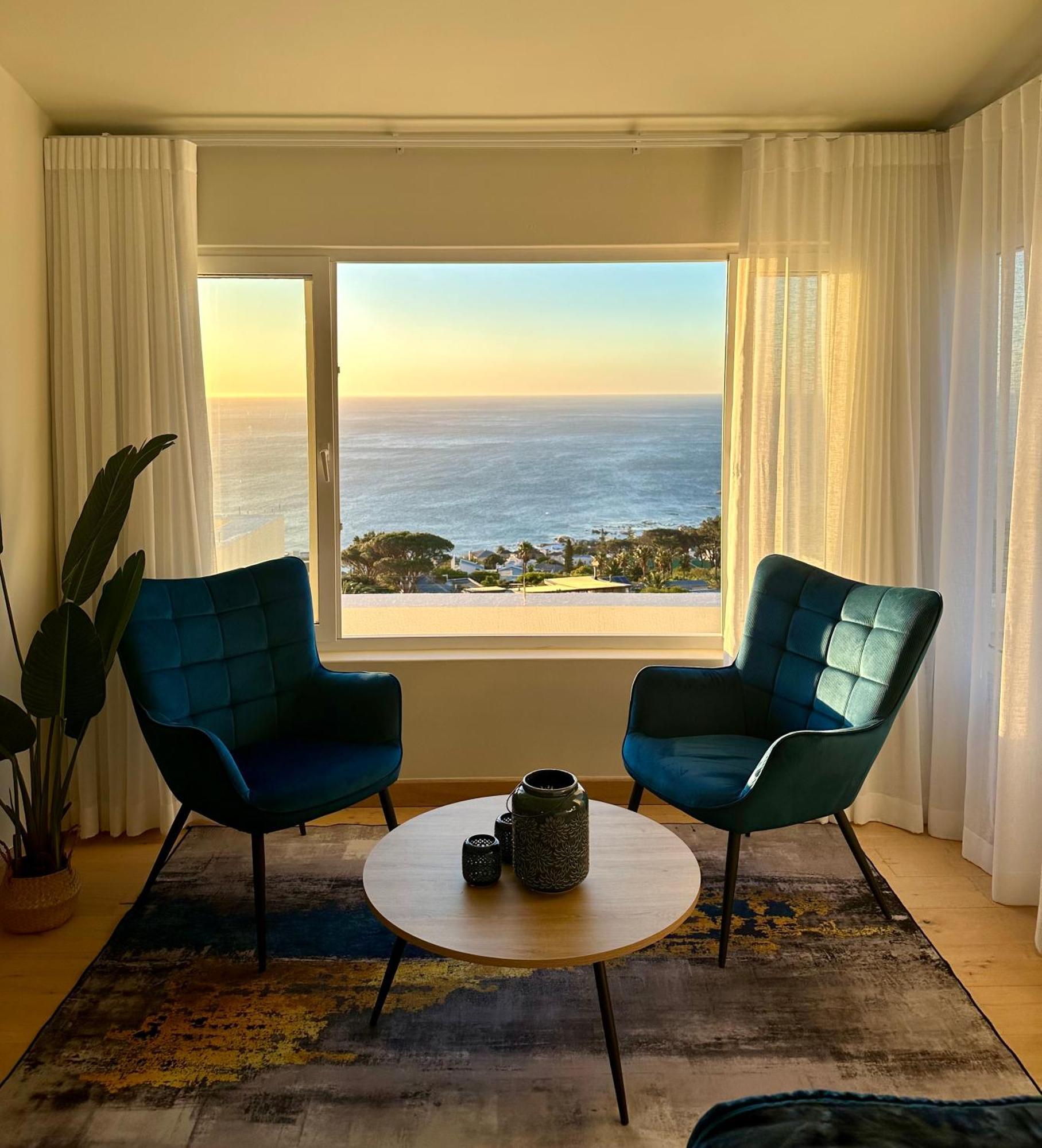 Bay Reflections Camps Bay Luxury Serviced Apartments เคปทาวน์ ภายนอก รูปภาพ