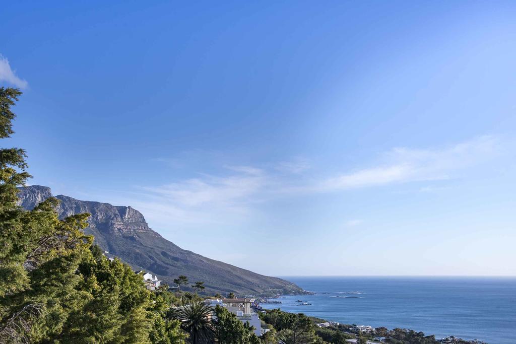 Bay Reflections Camps Bay Luxury Serviced Apartments เคปทาวน์ ภายนอก รูปภาพ