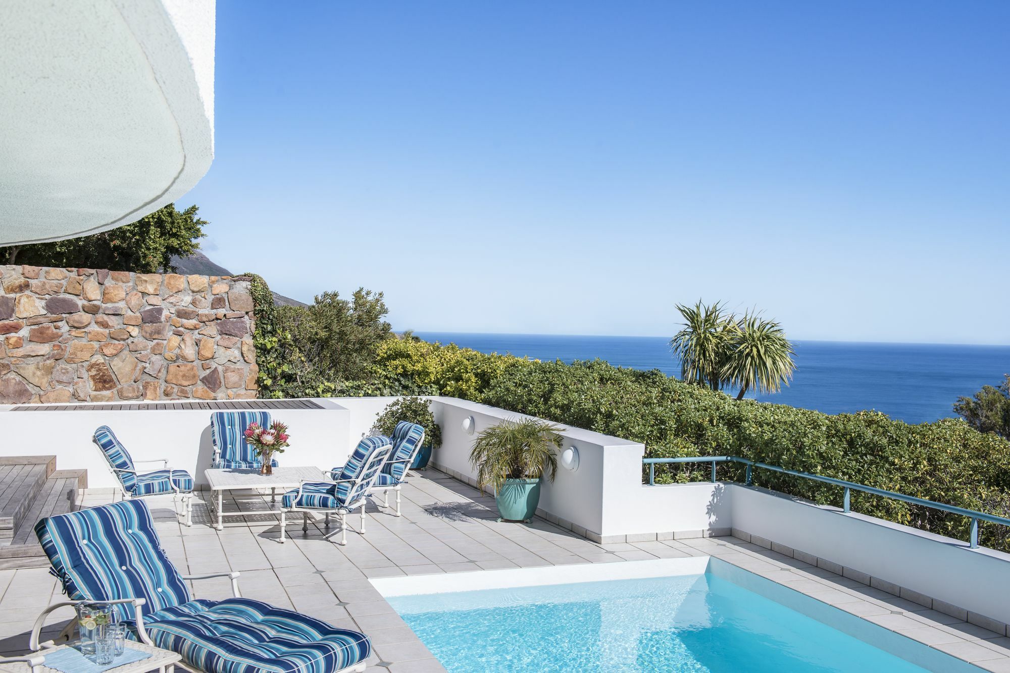 Bay Reflections Camps Bay Luxury Serviced Apartments เคปทาวน์ ภายนอก รูปภาพ